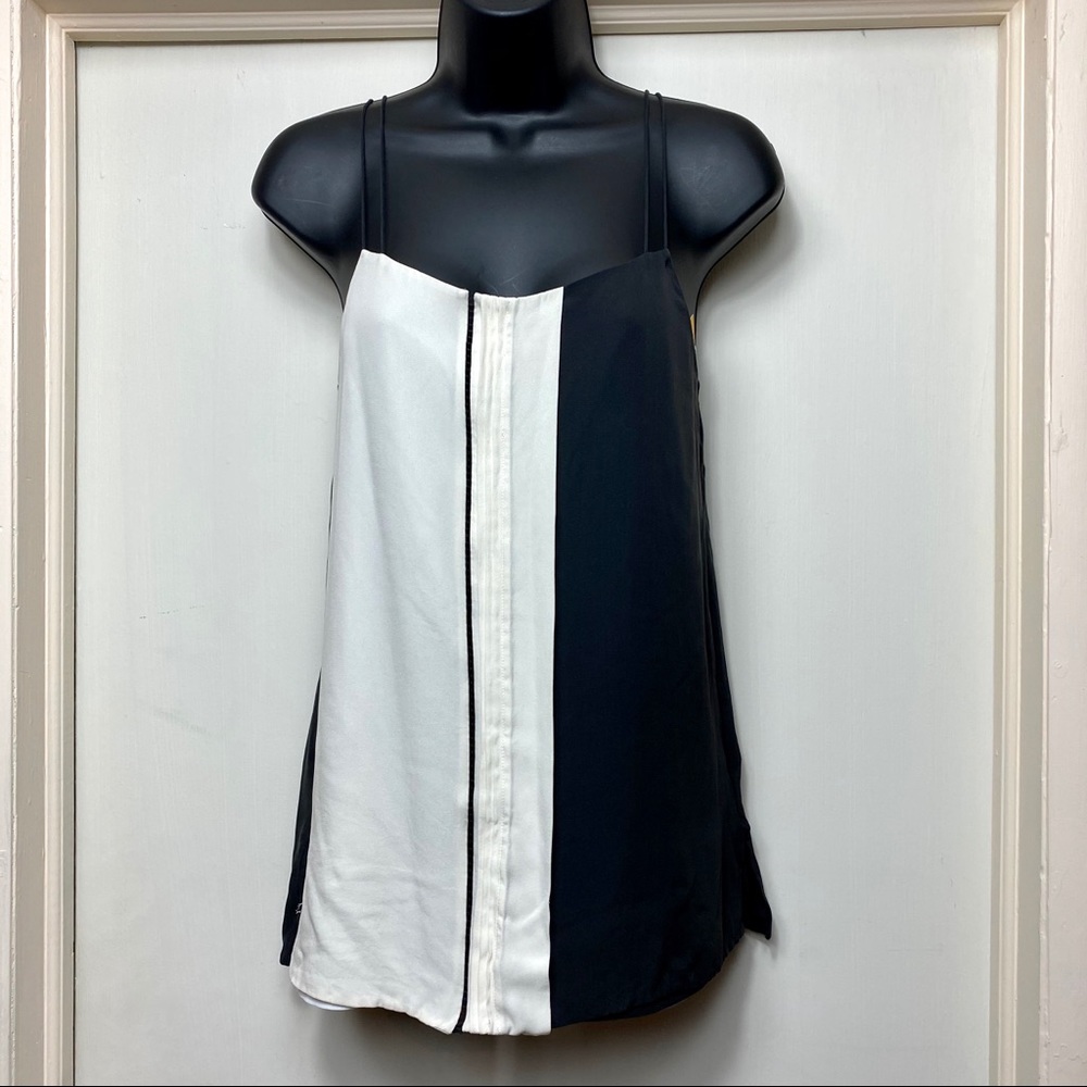 VINCE Black & White Color Block 100% Silk Camisole - Picture 3 of 7